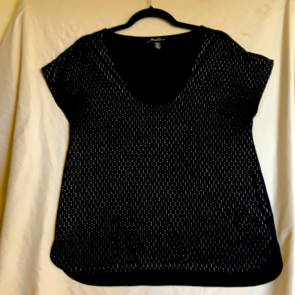 Kenneth Cole T-shirt